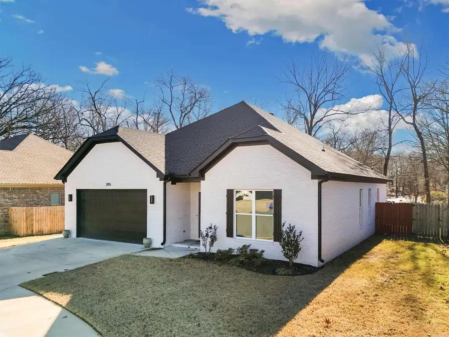 2815 Carmichael Drive, Conway, AR 72034 - Image #2