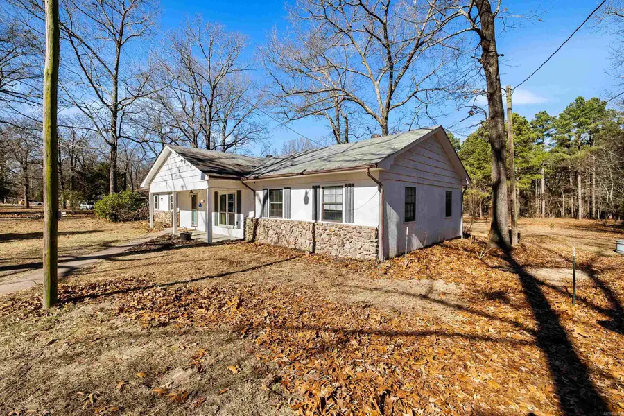 8422 Robinwood Dr, Mabelvale, AR 72103 - Image #2