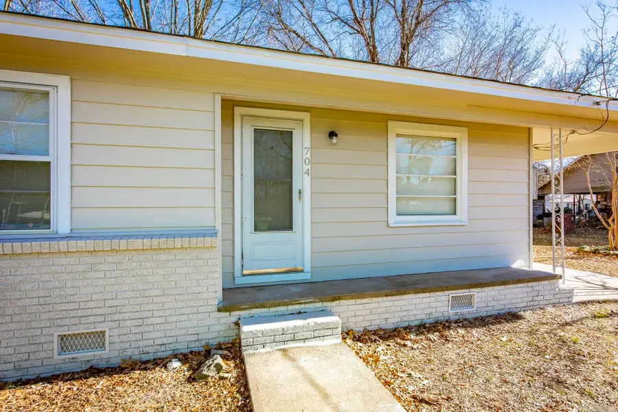 704 N Cypress Street, Beebe, AR 72012 - Image #2