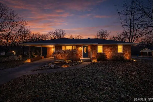 1213 N Shady Lane, Bauxite, AR 72015