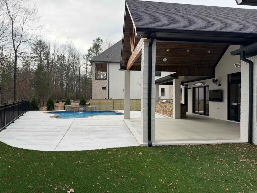 207 Shagbark Trail, Maumelle, AR 72113 - Image #3