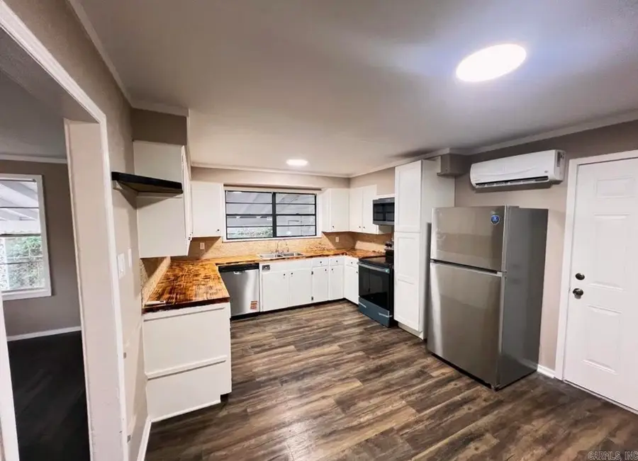 107 Roosevelt Rd, Jacksonville, AR 72076 - Image #2