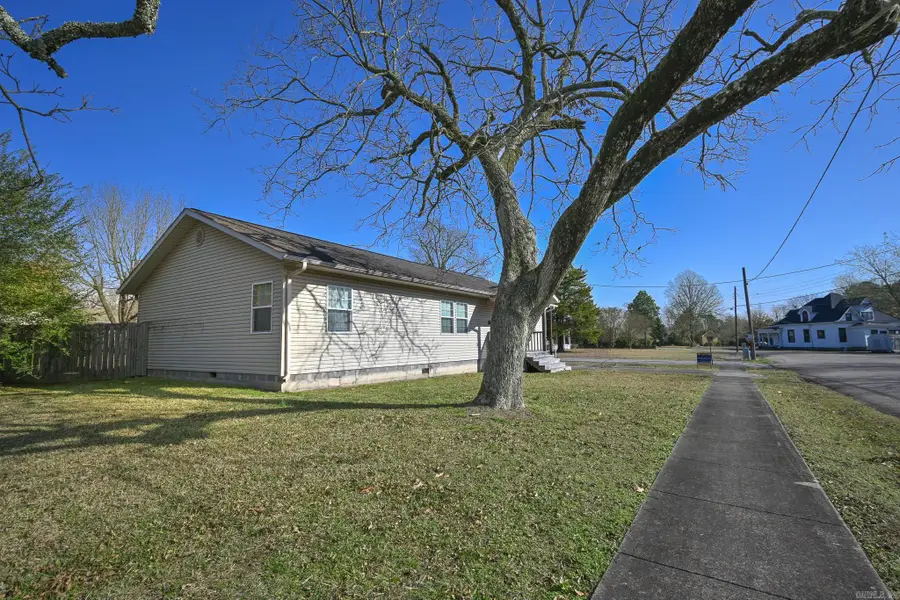 1103 Magnolia Ave, Mena, AR 71953 - Image #2