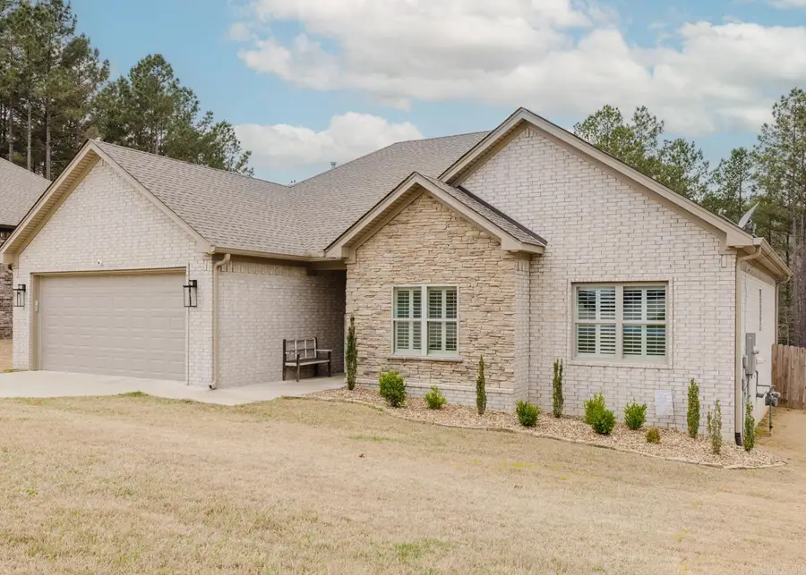18556 Parkway Pines Drive, Bauxite, AR 72011 - Image #3