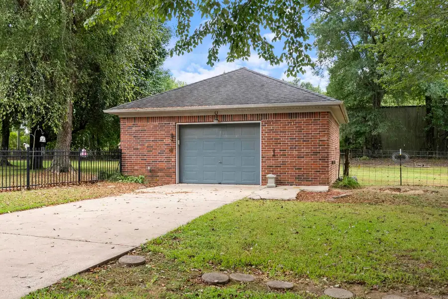 157 S Broadview, Greenbrier, AR 72058 - Image #2