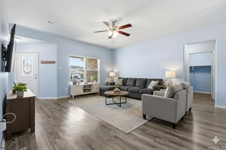 2421 Kenneth Drive, Benton, AR 72015 - Image #2