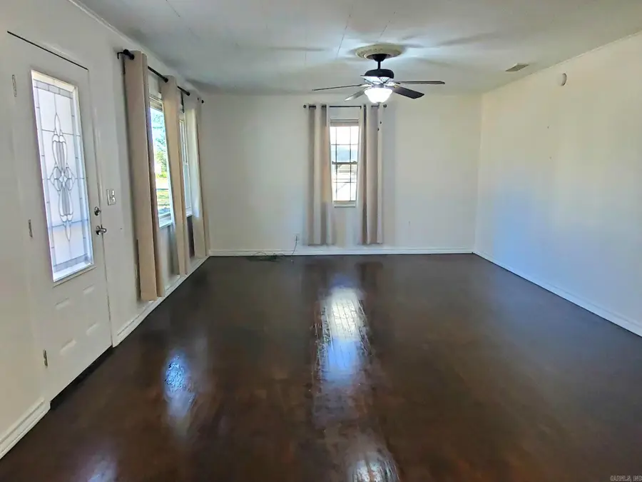 1010 Sutherland Ave, Mena, AR 71953 - Image #3