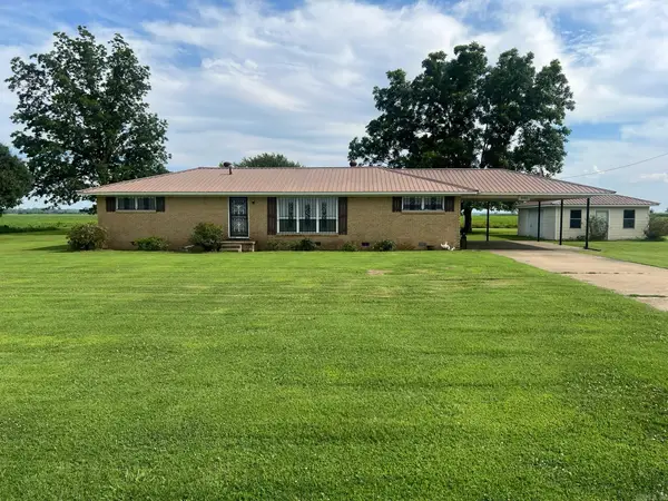 560 E State Street, Caraway, AR 72419