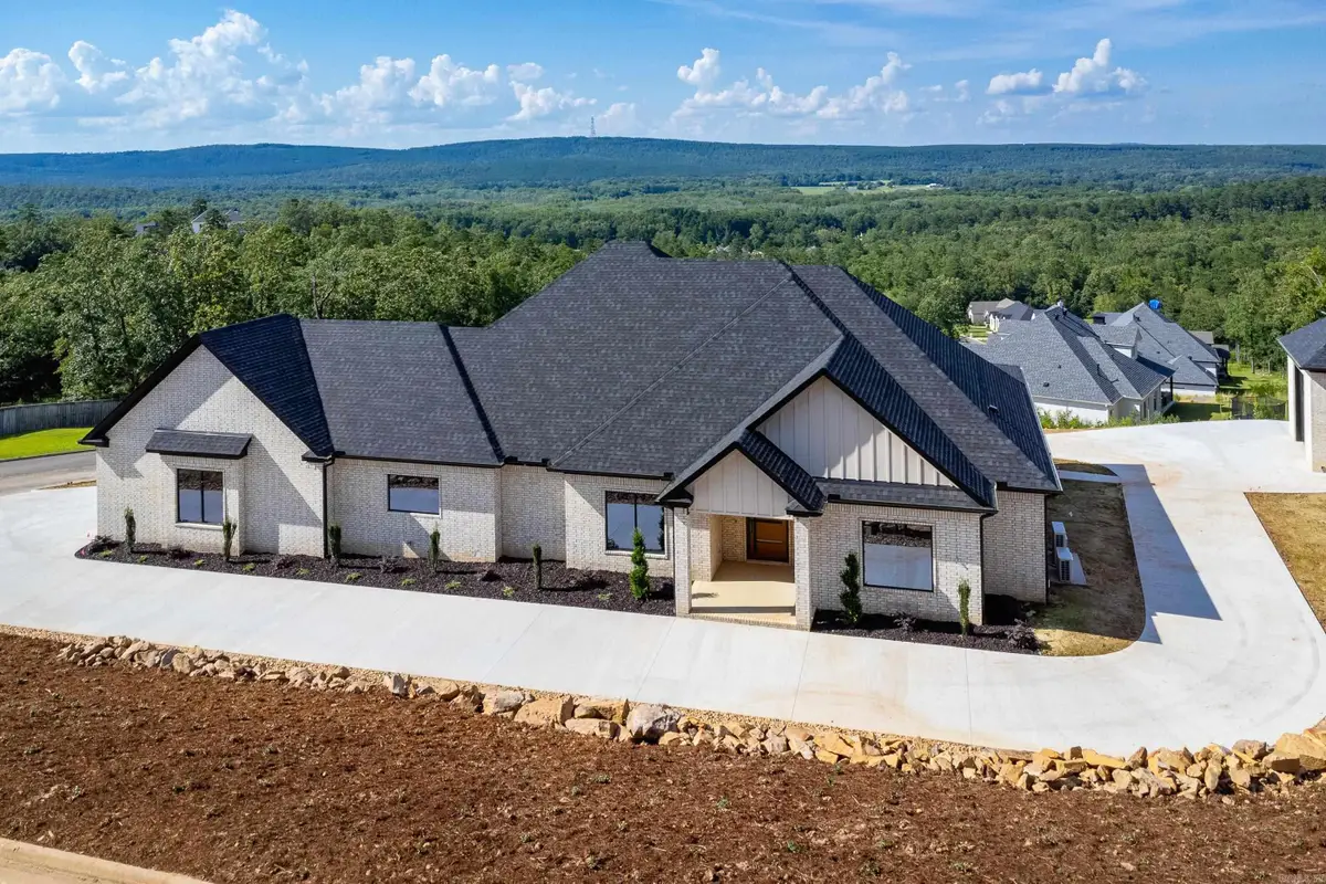 17120 Waterview Meadows Boulevard, Roland, AR 72135 - Image #1