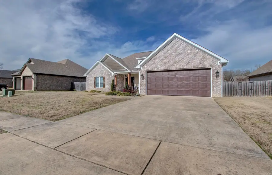 504 Creekside Drive, Bryant, AR 72022 - Image #2