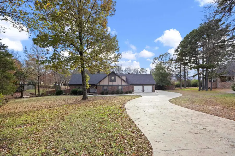 1424 N Lands End Pt, Russellville, AR 72802 - Image #3