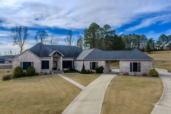 5017 Rolling Meadow, Benton, AR 72015