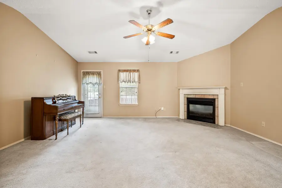 81 Meadow Ridge Loop, Maumelle, AR 72113 - Image #3