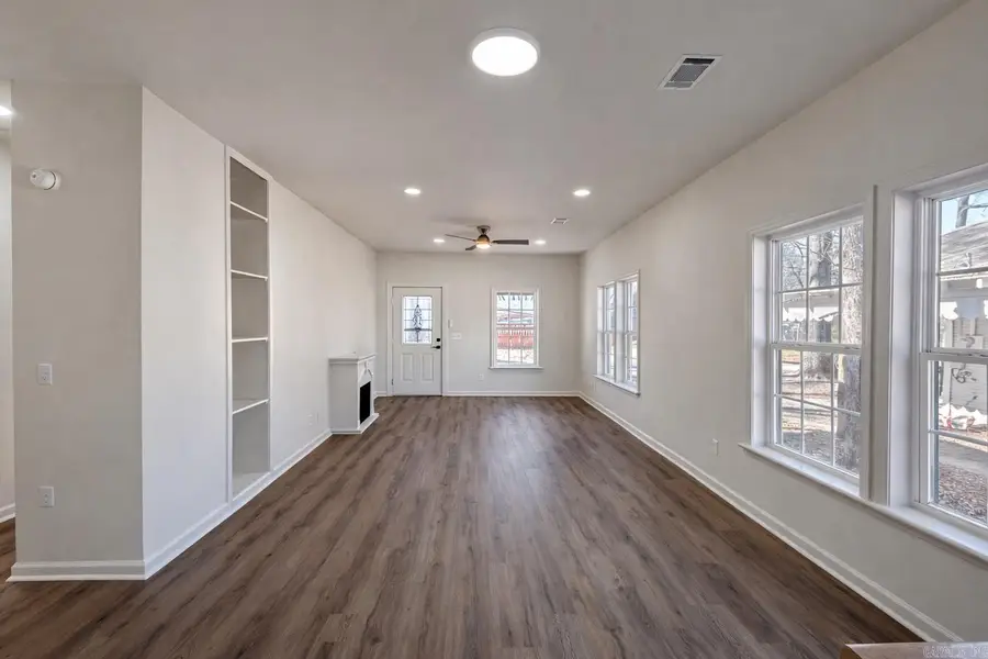 402 N Morrill Street, Morrilton, AR 72110 - Image #2