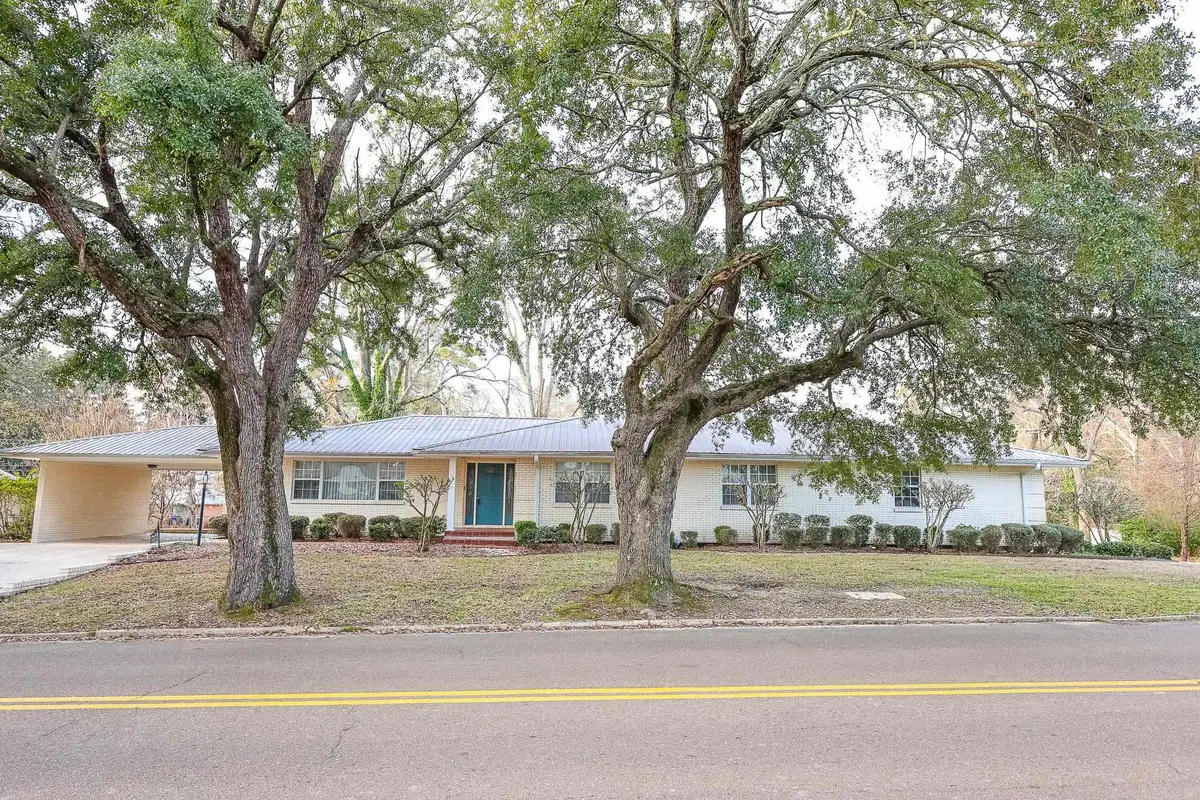 1415 W Main St, El Dorado, AR 71730 - Image #1