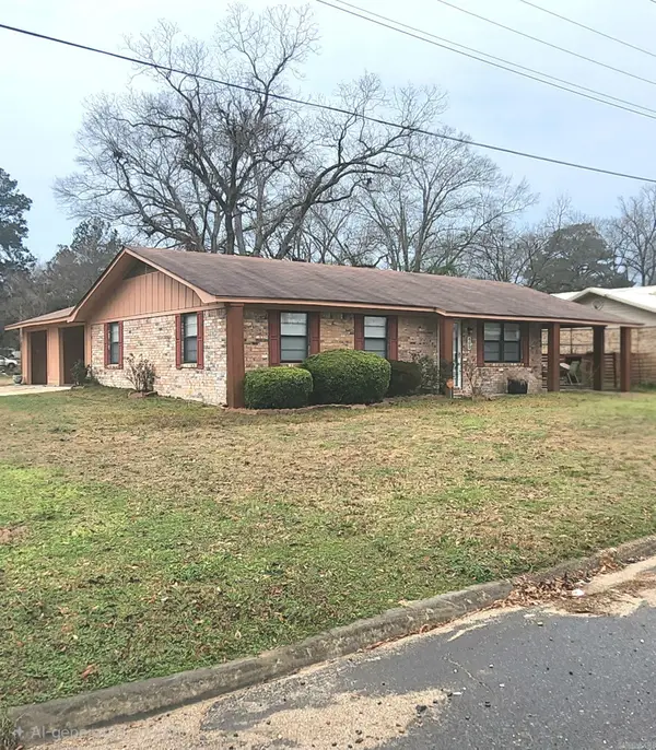 400 N Pine St, Junction City, AR 71749