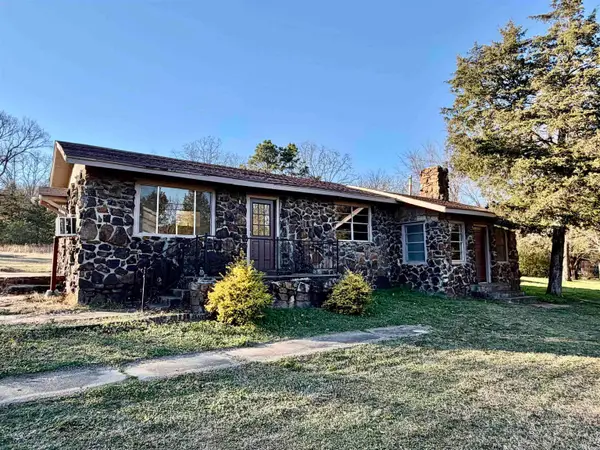 1128 County Road 3291, Clarksville, AR 72830