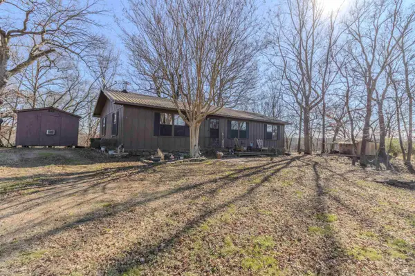 700 N Hillcrest St, Clarksville, AR 72830