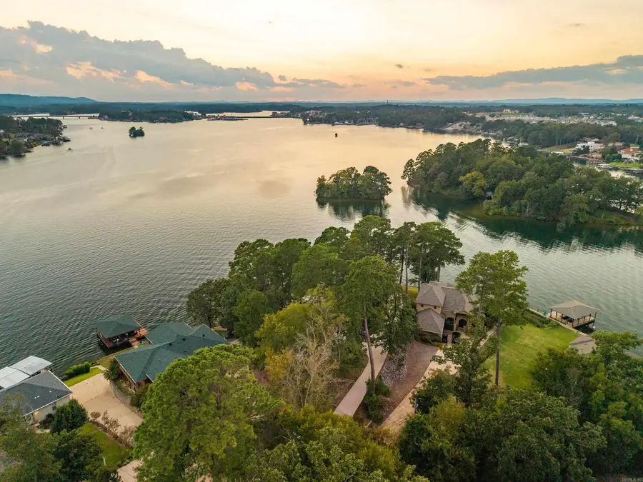 820 Lakeland Pt, Hot Springs, AR 71913 - Image #2