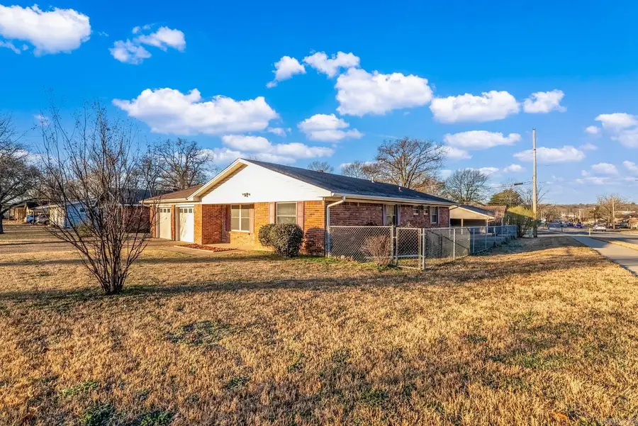 9325 Woodbine Drive, Sherwood, AR 72120 - Image #3