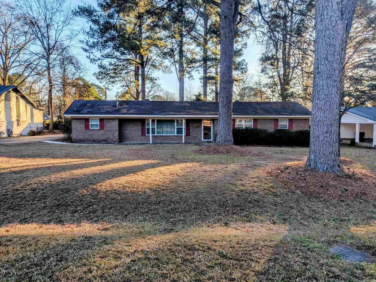 569 Elaine, Camden, AR 71701 - Image #1