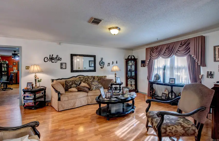 Address Withheld By Seller, Little Rock, AR 72206 - Image #2