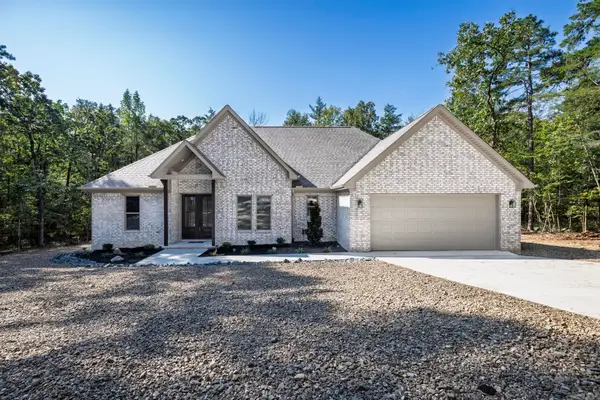 56 Biarritz Way, Hot Springs Village, AR 71909