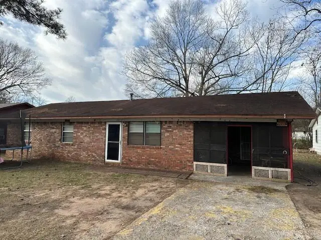 110 Thomas Dr, Lonoke, AR 72086 - Image #1