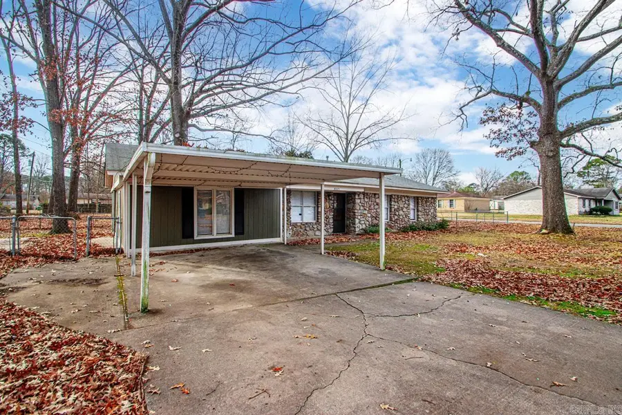 8005 Woodhaven Drive, Little Rock, AR 72209 - Image #2