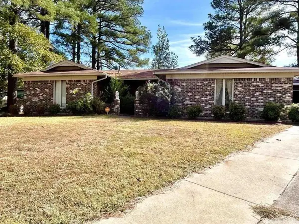 90 Lexington Circle, White Hall, AR 71602