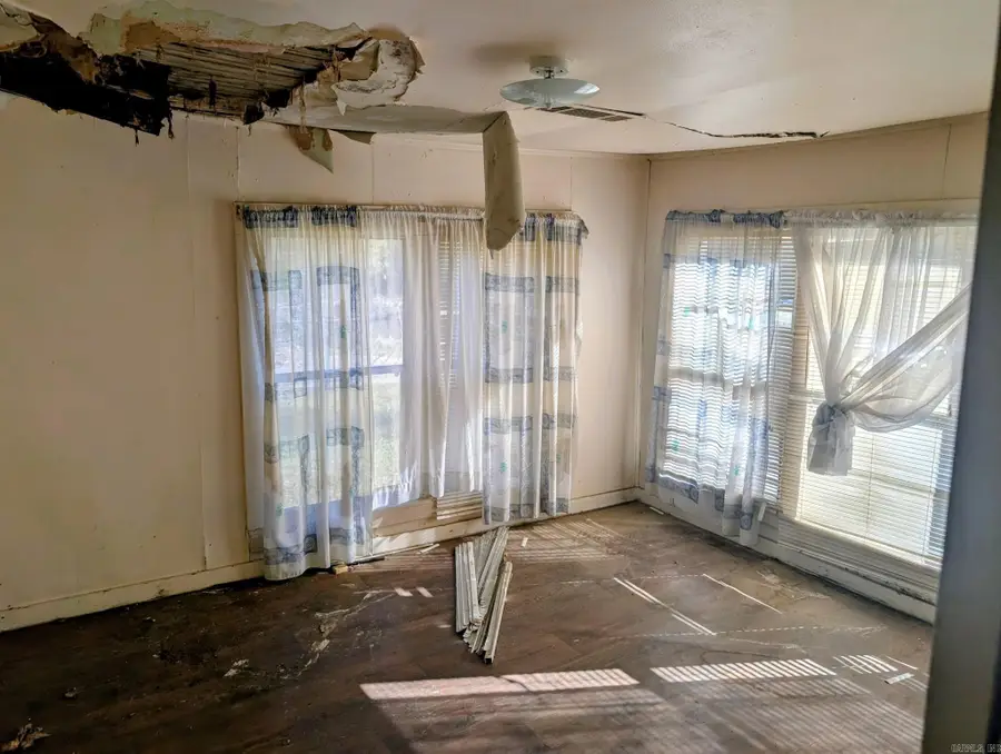 722 E Cook Street, El Dorado, AR 71730 - Image #2