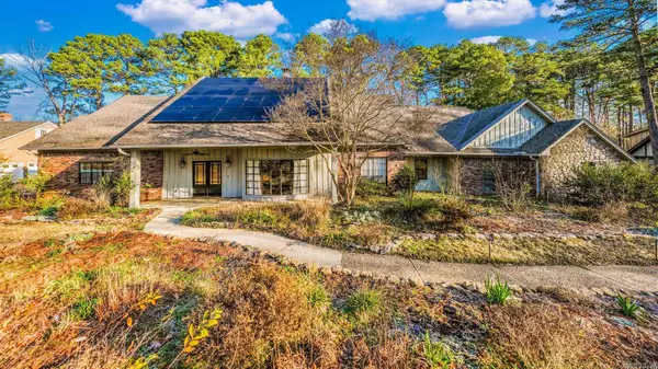 33 Club Manor Road, Maumelle, AR 72113