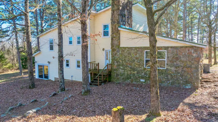 150 Bugger Hollar Lane, Batesville, AR 72501 - Image #2