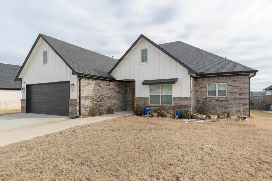 Address Withheld By Seller, Maumelle, AR 72113 - Image #2