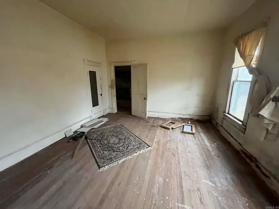 1211 S Ninth St, Mena, AR 71953 - #2