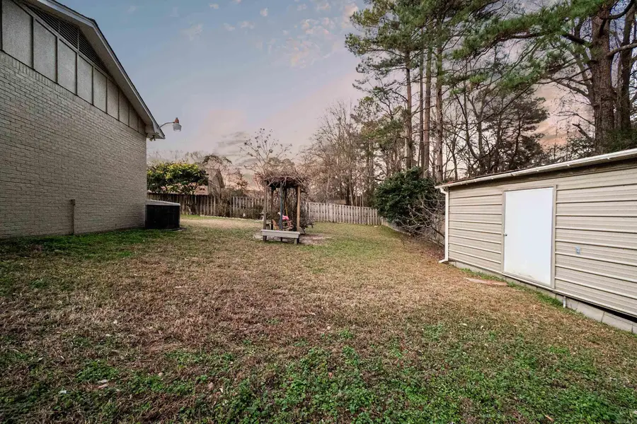 501 Woodview Dr, El Dorado, AR 71730 - Image #3