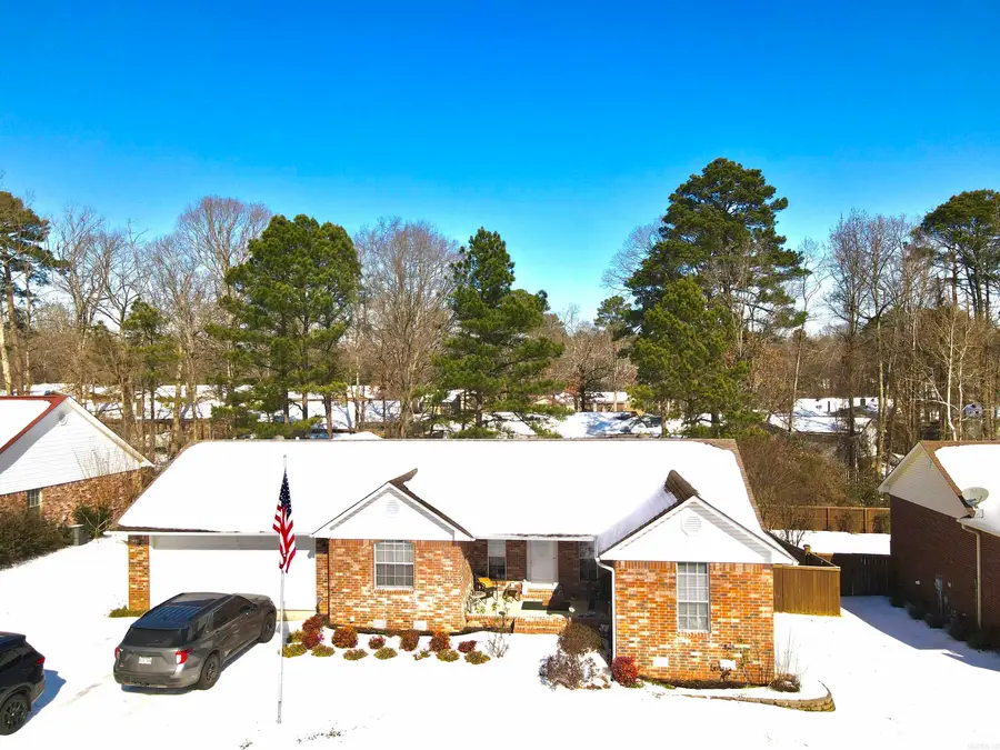 349 Regal Oaks Circle, White Hall, AR 71602 - Image #3