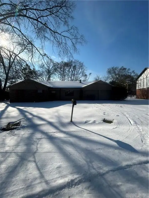 1507 N Jackson, Russellville, AR 72801