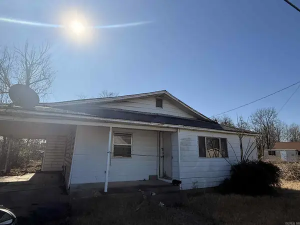 3918 W Short 3rd Avenue, White Hall, AR 71602