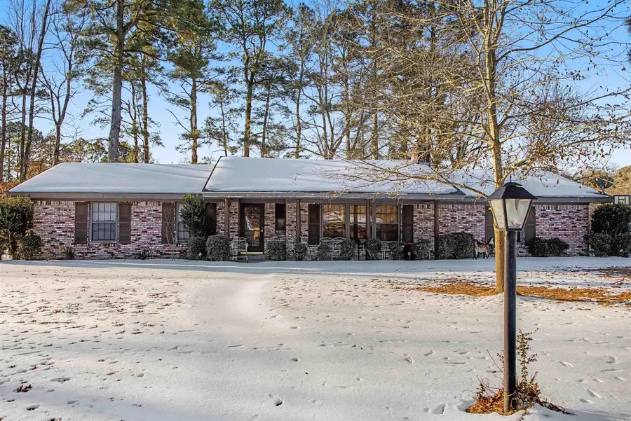 4410 Town Country Ln., Pine Bluff, AR 71603 - #2