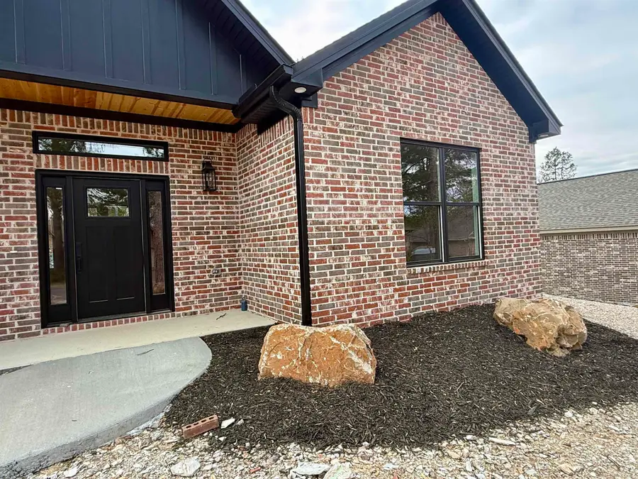 24 Realeza Court, Hot Springs Village, AR 71909 - #2