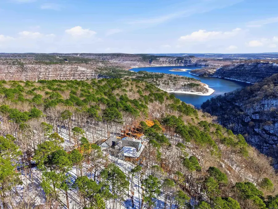 550 Leech Dr., Shirley, AR 72153 - #3