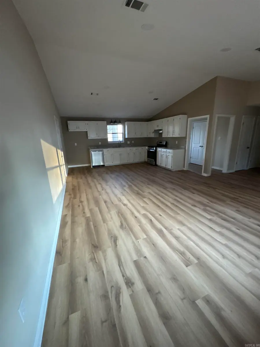 761 Sheila St, Camden, AR 71701 - Image #3