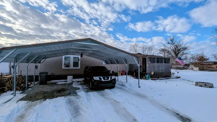 301 James Street, Swifton, AR 72471 - #2