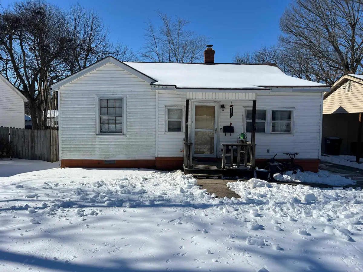 594 N 5th Avenue, Piggott, AR 72454 - #1