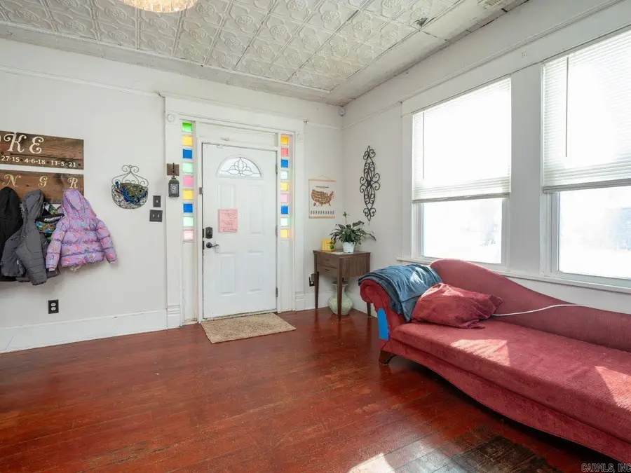 303 E Nichols Street, England, AR 72046 - #2