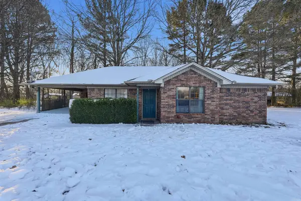 678 Main Street, Conway, AR 72032