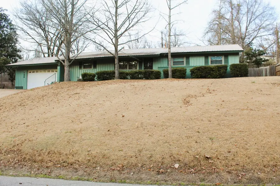 124 Valley Drive, Helena, AR 72342 - #2