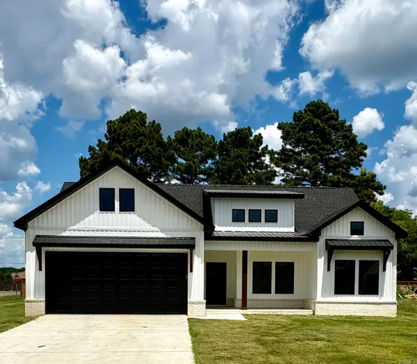 1 Dragonfly Cove, Greenbrier, AR 72058