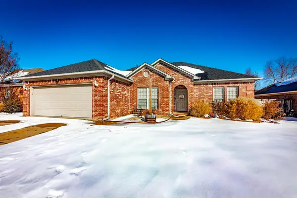 Address Withheld By Seller, Conway, AR 72034